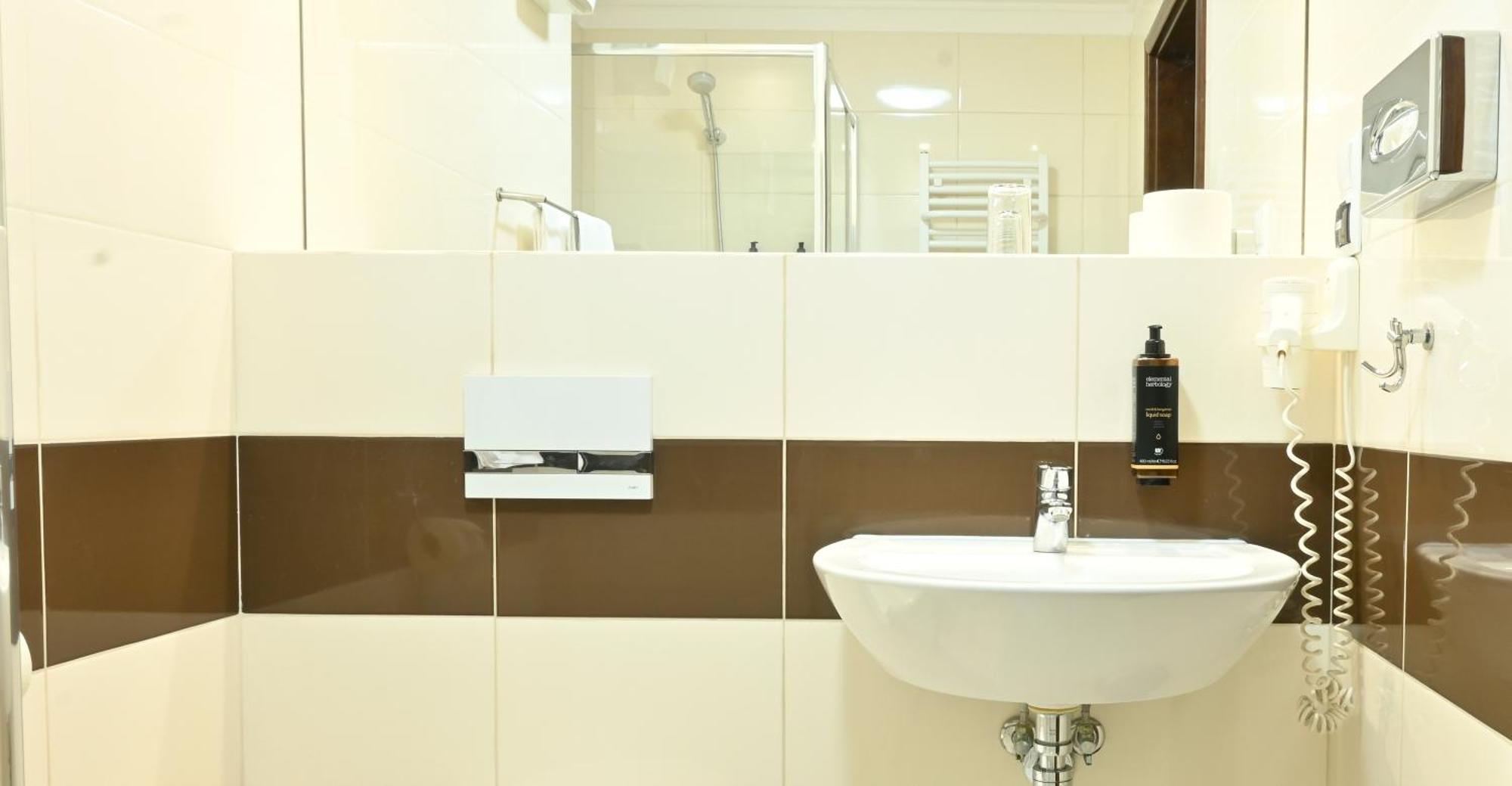 Vestil Hotel Piotrkow Trybunalski Luaran gambar