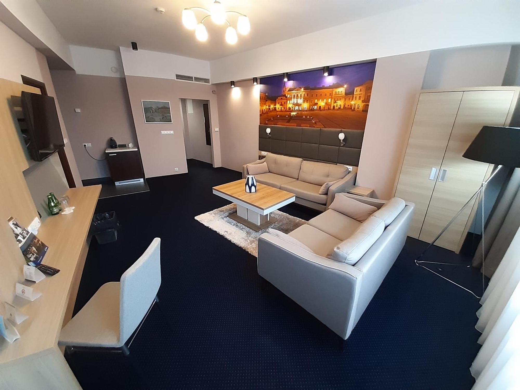 Vestil Hotel Piotrkow Trybunalski Luaran gambar
