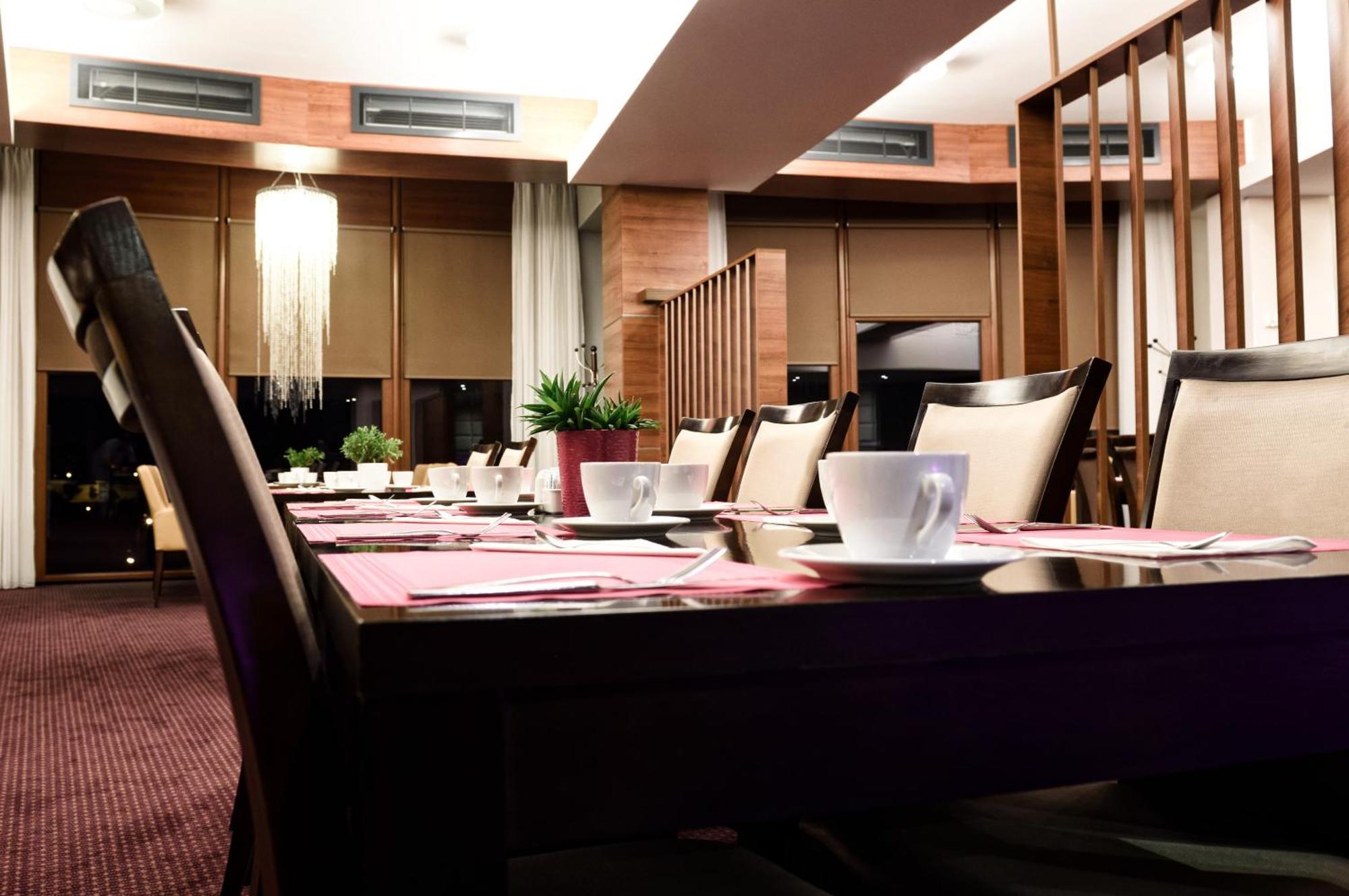 Vestil Hotel Piotrkow Trybunalski Luaran gambar