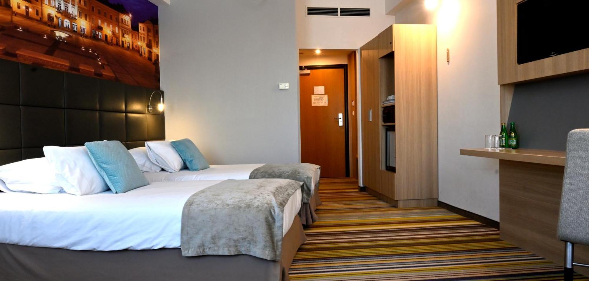 Vestil Hotel Piotrkow Trybunalski Luaran gambar