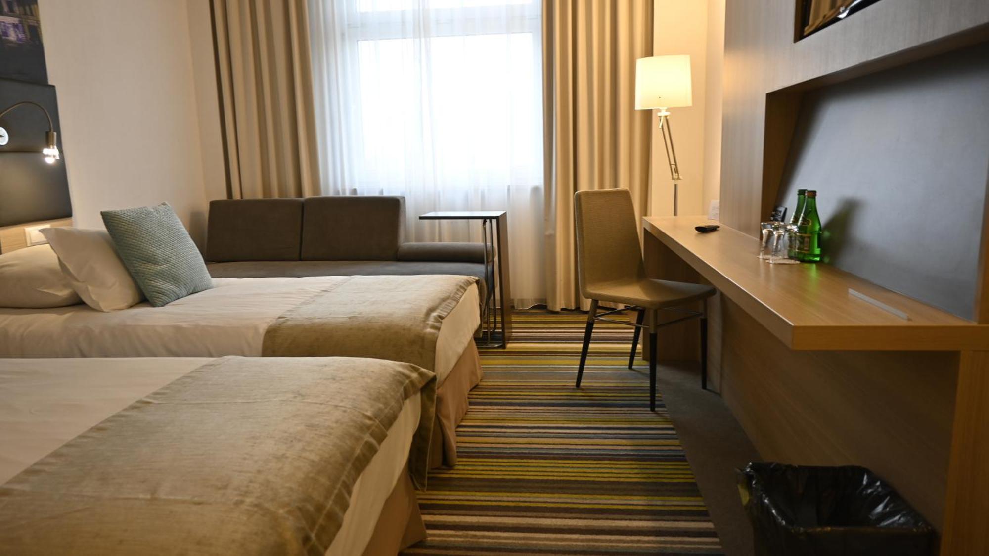 Vestil Hotel Piotrkow Trybunalski Luaran gambar